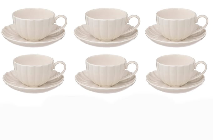 Set van 6 Witte Porseleinen Koffiekopjes met Schotel – 22 cl – Elegant Geribbeld Design