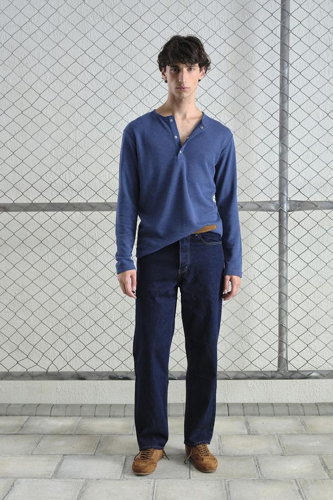 Comfort Fit Lange Mouwen Knopkraag T-shirt
