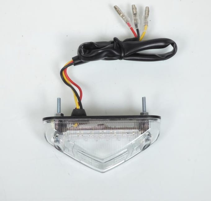 universele led achterlicht mini driehoek voor motor scooter quad spatbord