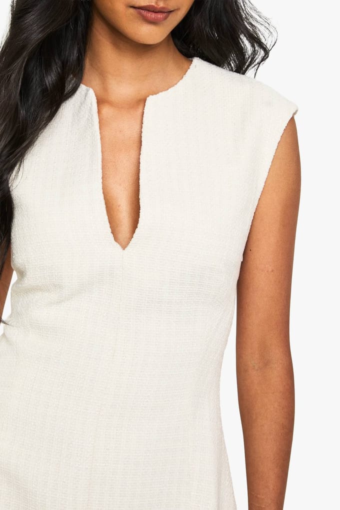 boohoo Dames Aangepaste Boucle V-hals shiftjurk | Ivoor | Maat: 42