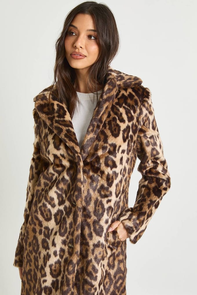 boohoo Dames Luipaardprint namaakponyhaar bontjas | Leopard | Maat: 8