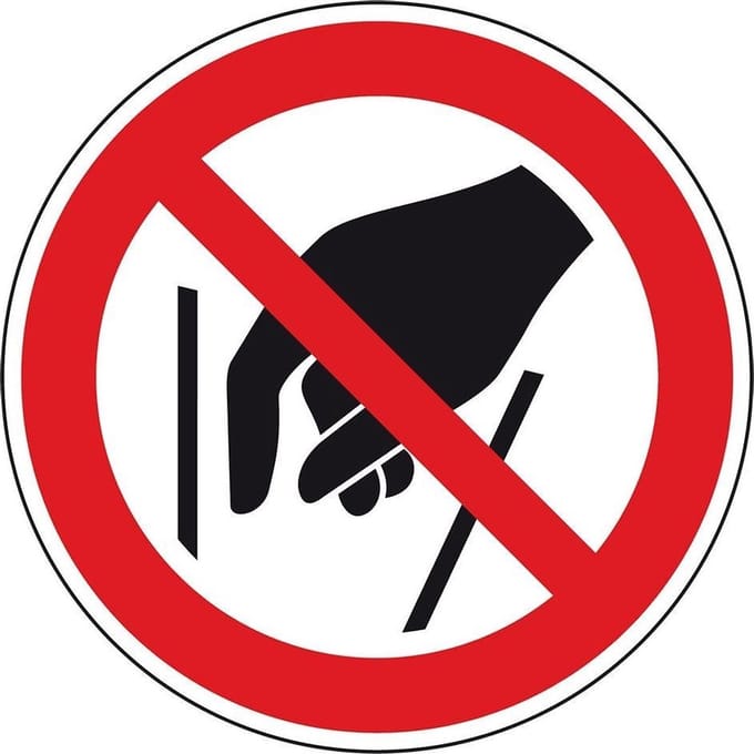 Ingrijpen verboden sticker - ISO 7010 - P015 400 mm