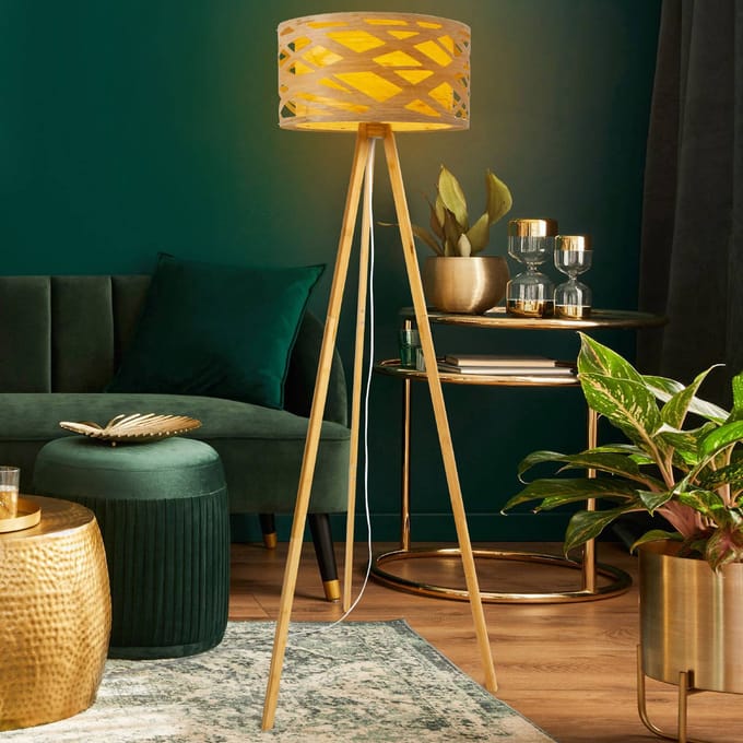 Näve Vloerlamp Finja met statiefframe van bamboe