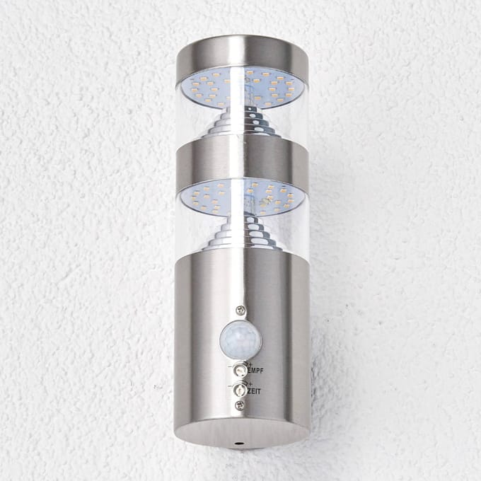 Lindby LED buiten wandlamp Lanea, 22 cm, roestvrij staal, sensor