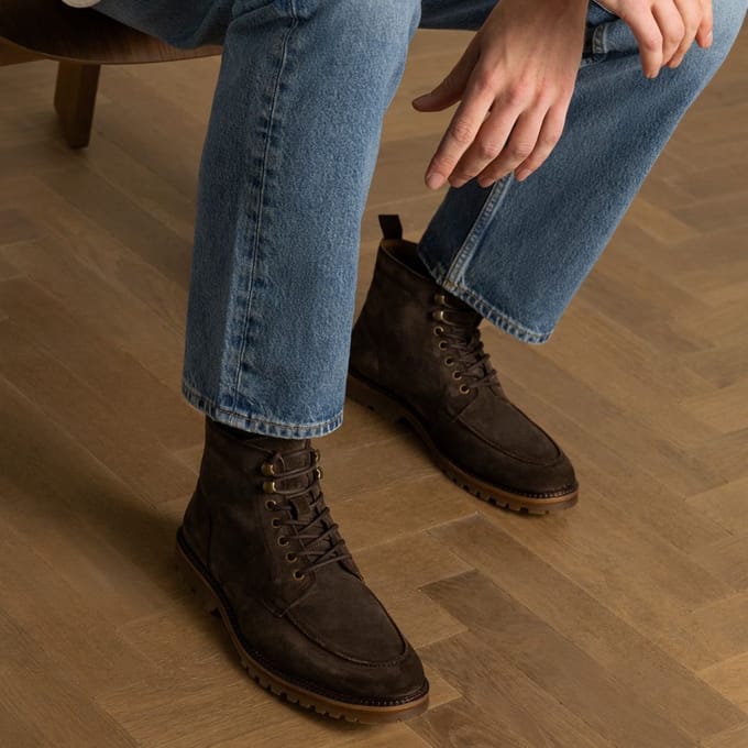 Manfield - Heren - Bruine suède veterboots - Maat 41