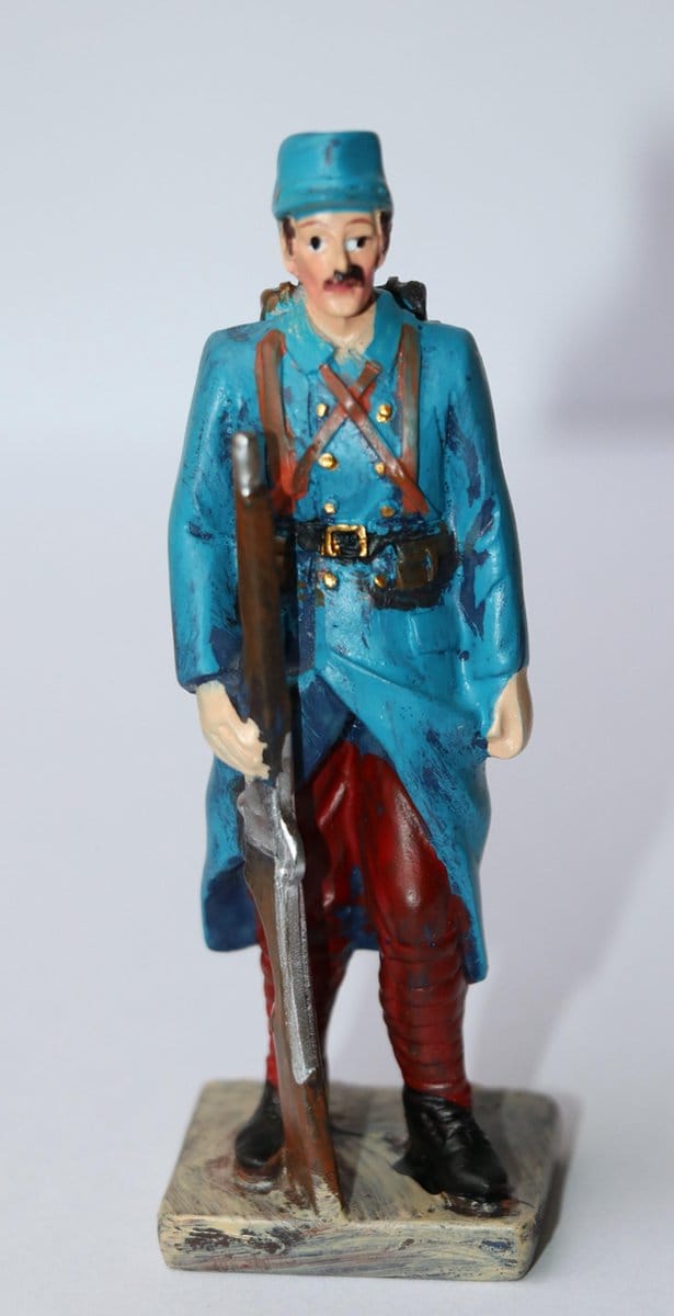 Franse Soldaat 1914 beeldje in hars