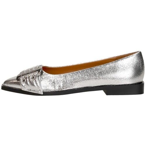 Ballerina's Steve Madden Grail