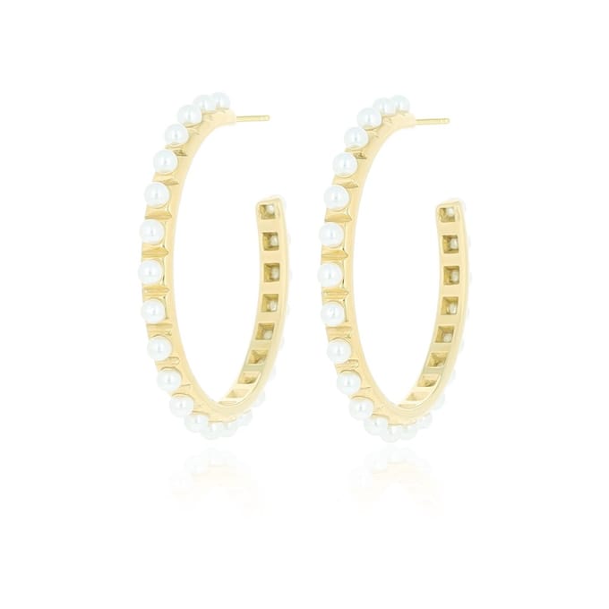 Gold coloured earrings with pearls