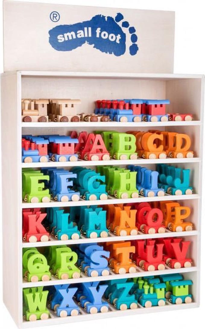 small foot - Coloured Letter Train P