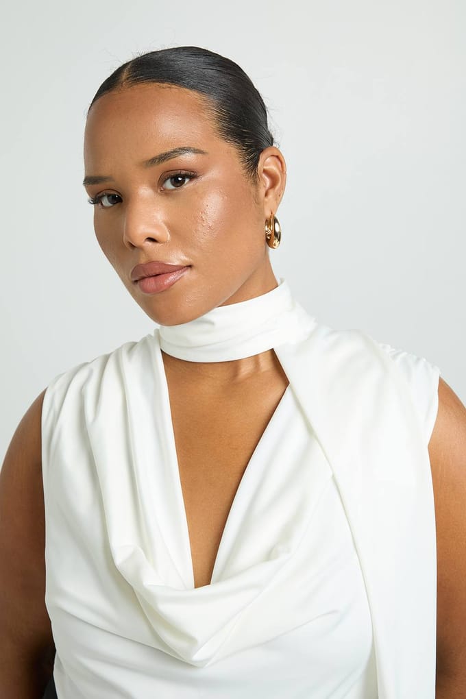 boohoo Dames Plus Sjaalwikkel Cowl-hals Top | Wit | Maat: 54