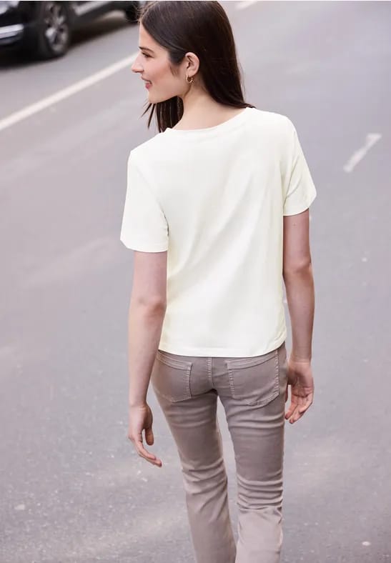 Basic Shirt met gedetailleerde print