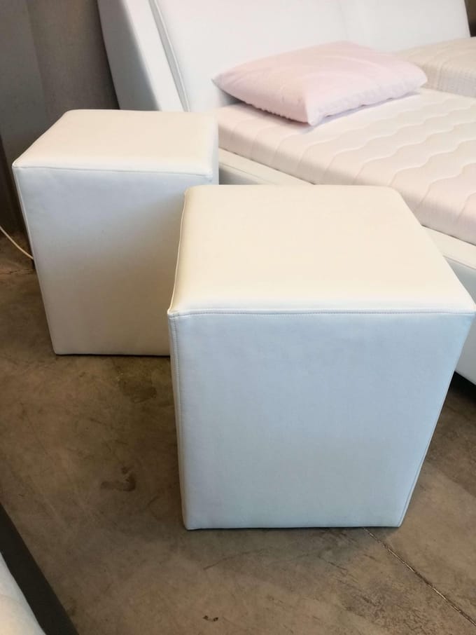 Slaaploods.nl HCK -  Hocker - 40x40x50 cm - Wit Kunstleer