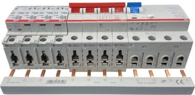 ABB overspanningsbeveiliging 4-Polig OVR T2