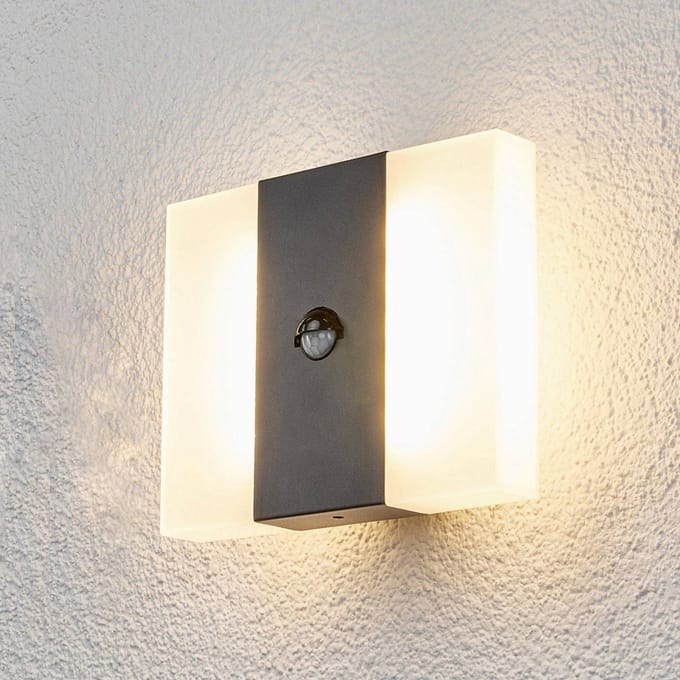 Lindby LED-sensor buitenwandlamp Kumi, grafiet, IP44