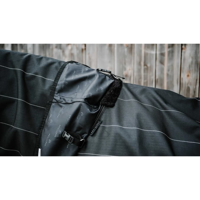 Paardendeken Equithème Tyrex Lumin 600D 150g