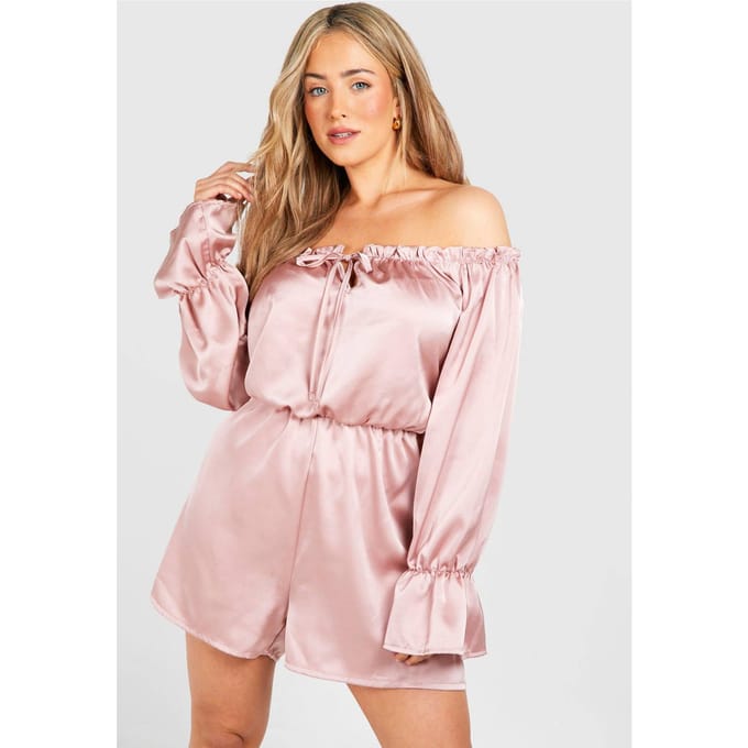boohoo Dames Plus satijn Bardot playsuit met ruchedetails | Mauve | Maat: 54