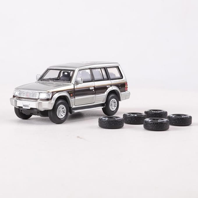 Bm 1:64 Pajero Super Exceed Legeringsmodel Auto gray