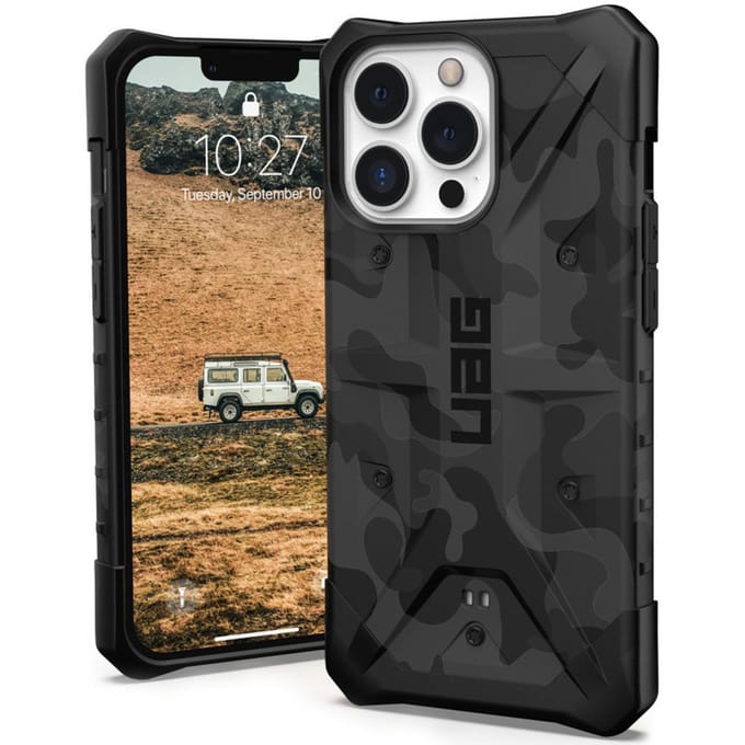 UAG Pathfinder Backcover voor de Apple iPhone 13 Pro - Midnight Camo