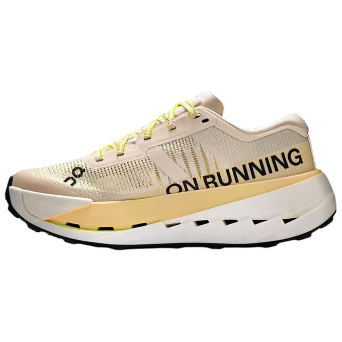 ON Cloudultra Pro Pearl Lychee Dames Sneakers Crème 3WF30094107 37 beige