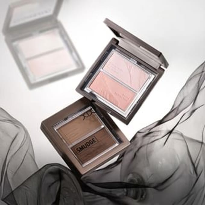 xixi - Plain Shimmer Contouring Tray - 3 Colors #2 Clean White - 2g x 2