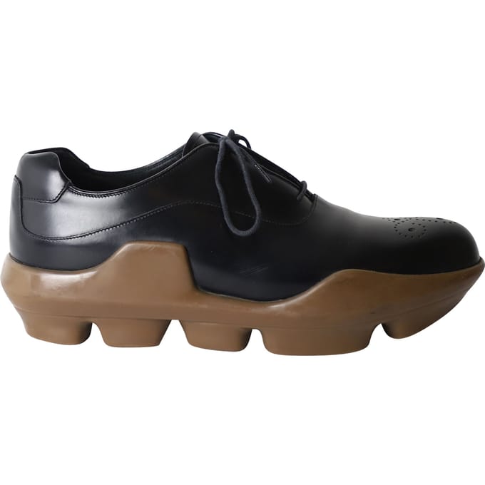 Prada Platform Brogues in Zwart Leer