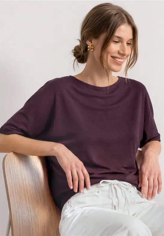 Basic Shirt met boothals en elastische zoom