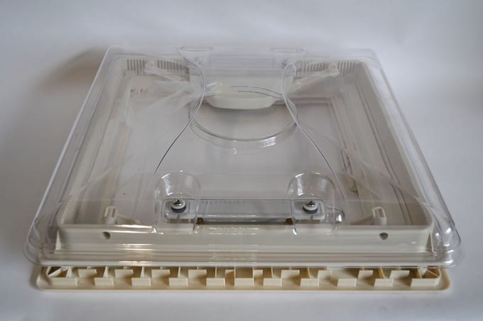 MPK Dakluik 40x40 - grote kap - transparant glas - met combirollo