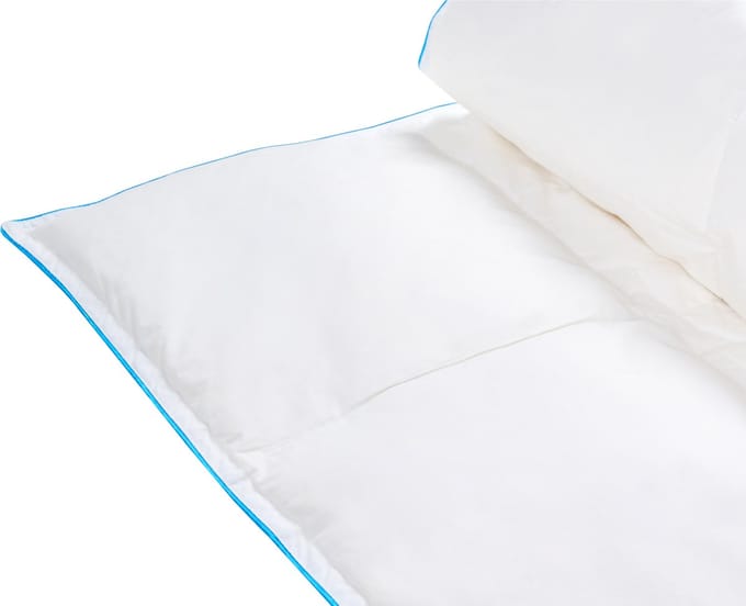 CERVINO - Dekbed licht warm - Wit - 150 x 200 cm - Eendendons