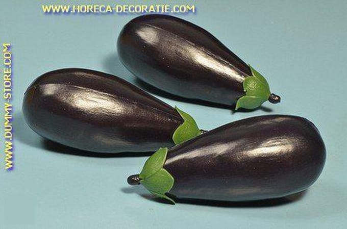 Aubergines, 3 stuks (namaak)