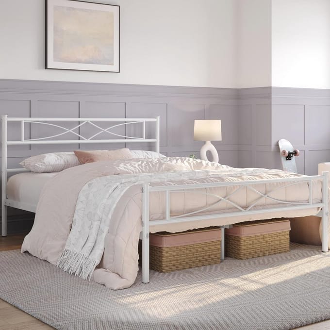 Metalen bedframe met hoog hoofdeinde, lattenbodem en opbergruimte