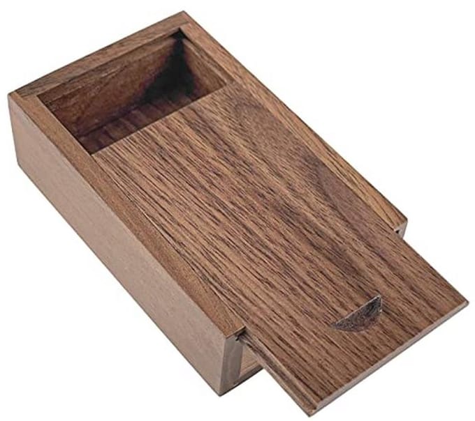 Houten geschenkdoos met schuifdeksel voor USB-sticks