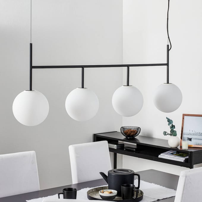 Audo Copenhagen Audo LED hanglamp TR Bulb, 4-lichts, zwart/opaal, glas