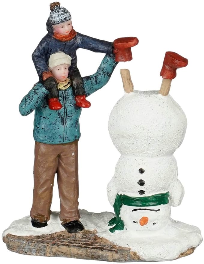 Luville - Making Funny Snowman