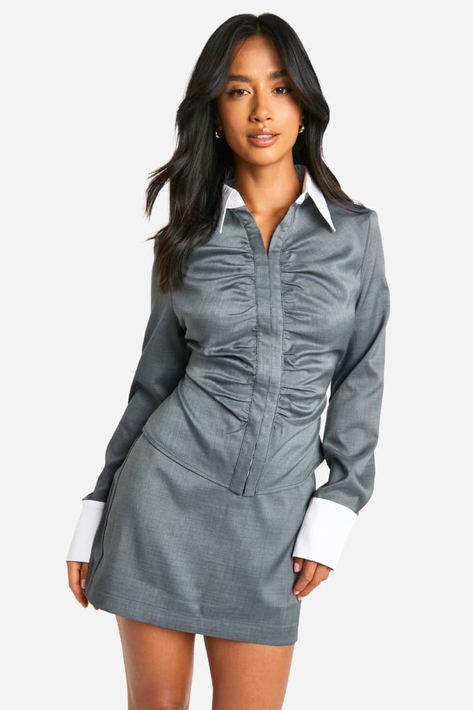 boohoo Dames Petite Contrast Getailleerd Overhemd | Houtskool | Maat: 36