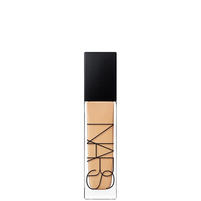 NARS Natural Radiant Langhoudende Foundation (Verschillende Tinten) - Sahel