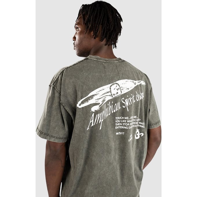 Misfit Shapes Amphibian Spirits T-Shirt groen