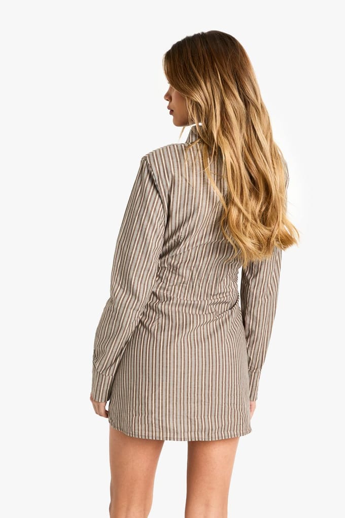 boohoo Dames Getailleerde Shirtjurk met Ingesneden Taille | Chocolate | Maat: 16