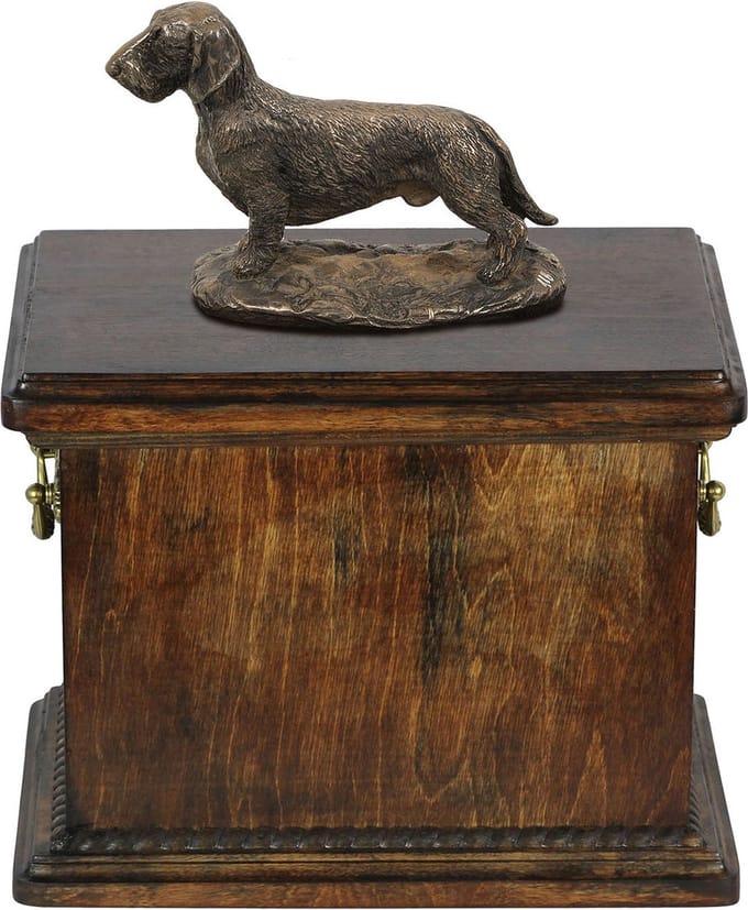 Urn voor de as van een teckel - elegante urn met beeldje in klassieke stijl