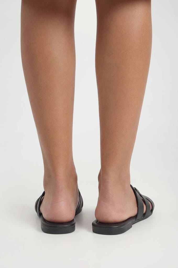 boohoo Dames Slippers Met Bandjes En Gespsluiting | Zwart | Maat: 37