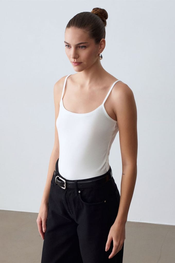 Slim-fit Mouwloze Blouse met Vierkante Hals