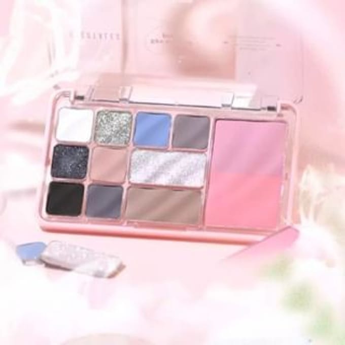 GOGO TALES - Heart Racing Eyeshadow Palette - 2 Types #G02 - 14.6g