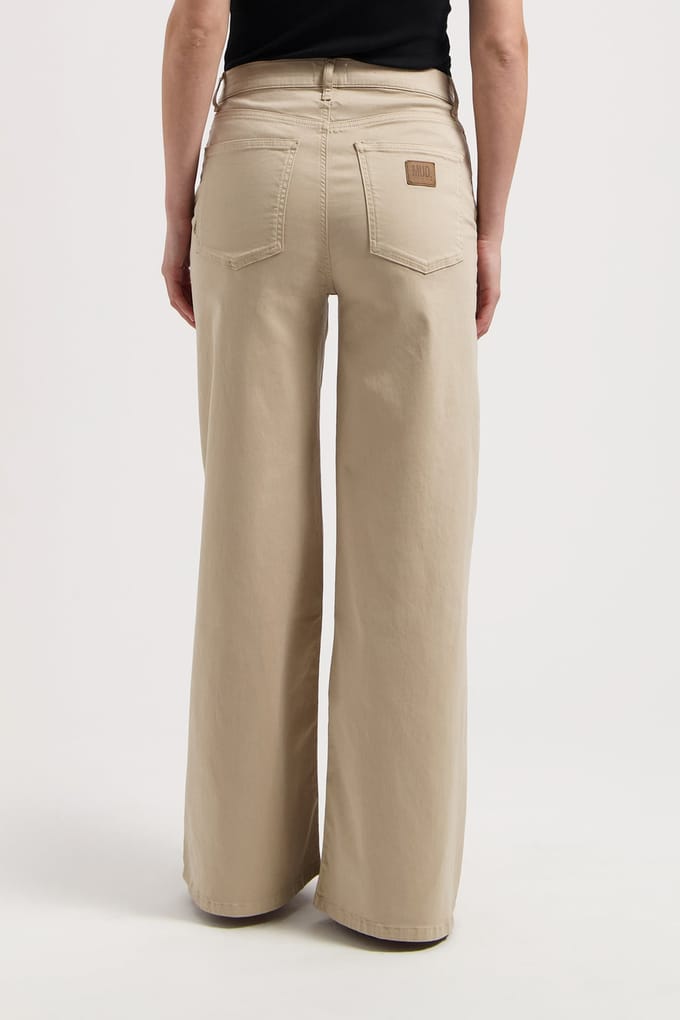 Mud Jeans Chelsea Mid Loose - Sand Sand Taglia: W32L30 | Pantaloni larghi Outlet | Donna | Marrone