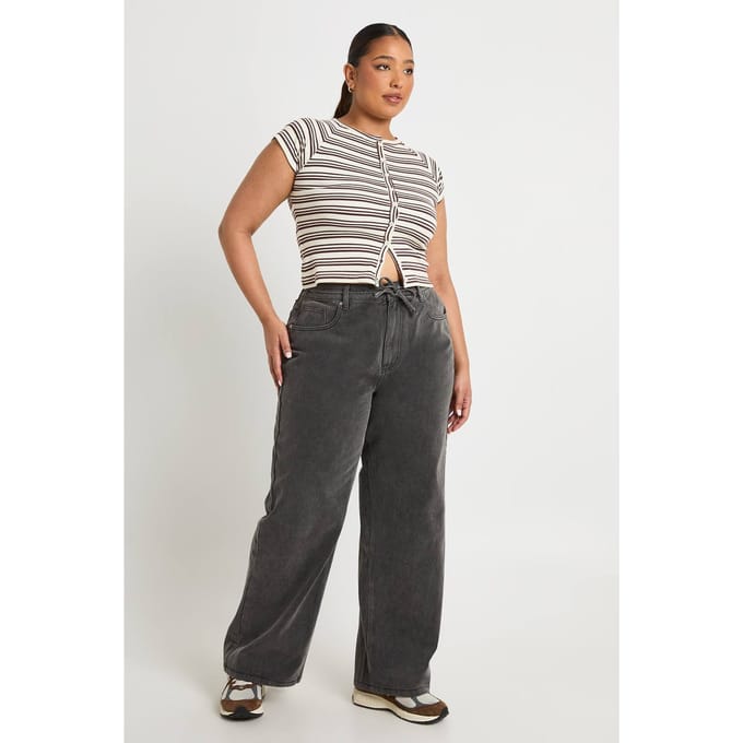 boohoo Dames Plus Elastische Achterkant Strik Trekkoord Rechte Pijp Jeans | Washed Black | Maat: 16