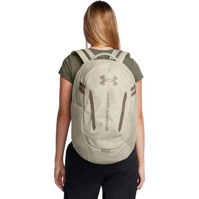 Under Armour Hustle 6.0 - Rugzak - Beige - Inhoud 29L