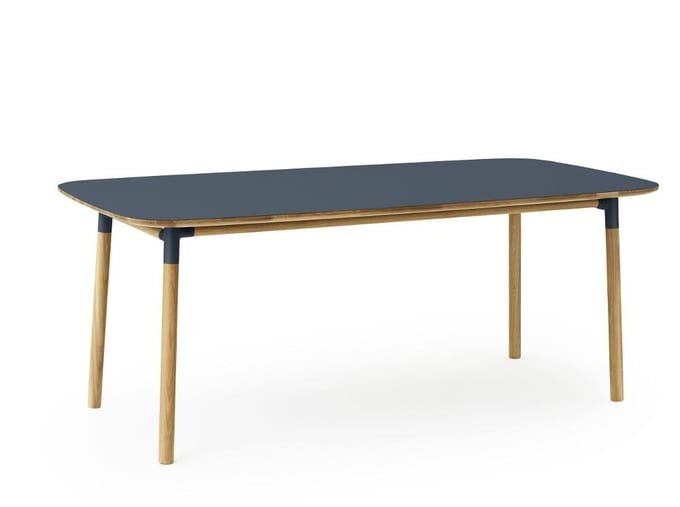 Normann Copenhagen - Form tafel - blauw - M