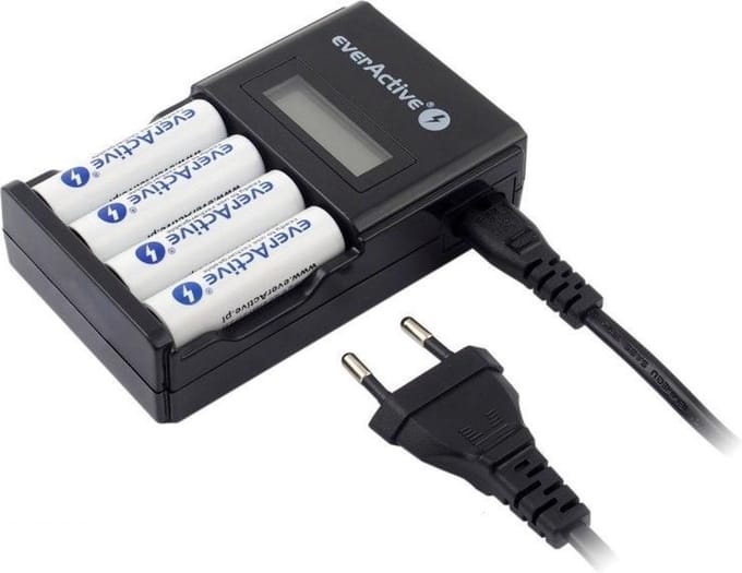 Batterijlader voor AA en AAA batterijen NC-450
