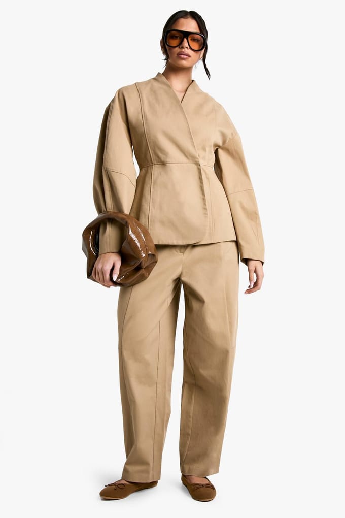 boohoo Dames Tailored Twill Barrel Sleeve Blazer | Beige | Maat: 40