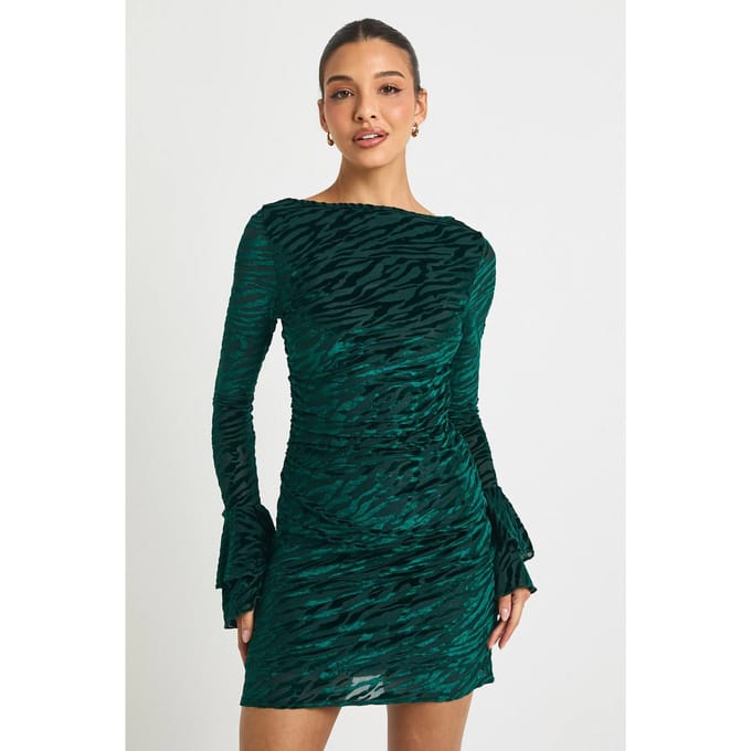 boohoo Dames Devore uitlopende mouw open rug mini-jurk | Groente | Maat: 40
