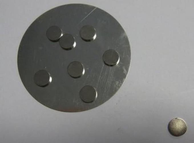 12250-5002 Magnets, extra strong on metalplate