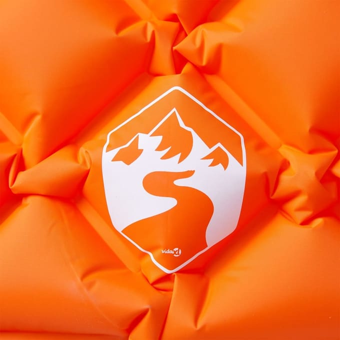 vidaXL - Kampeermatras - met - kussen - opblaasbaar - 1-persoons - oranje